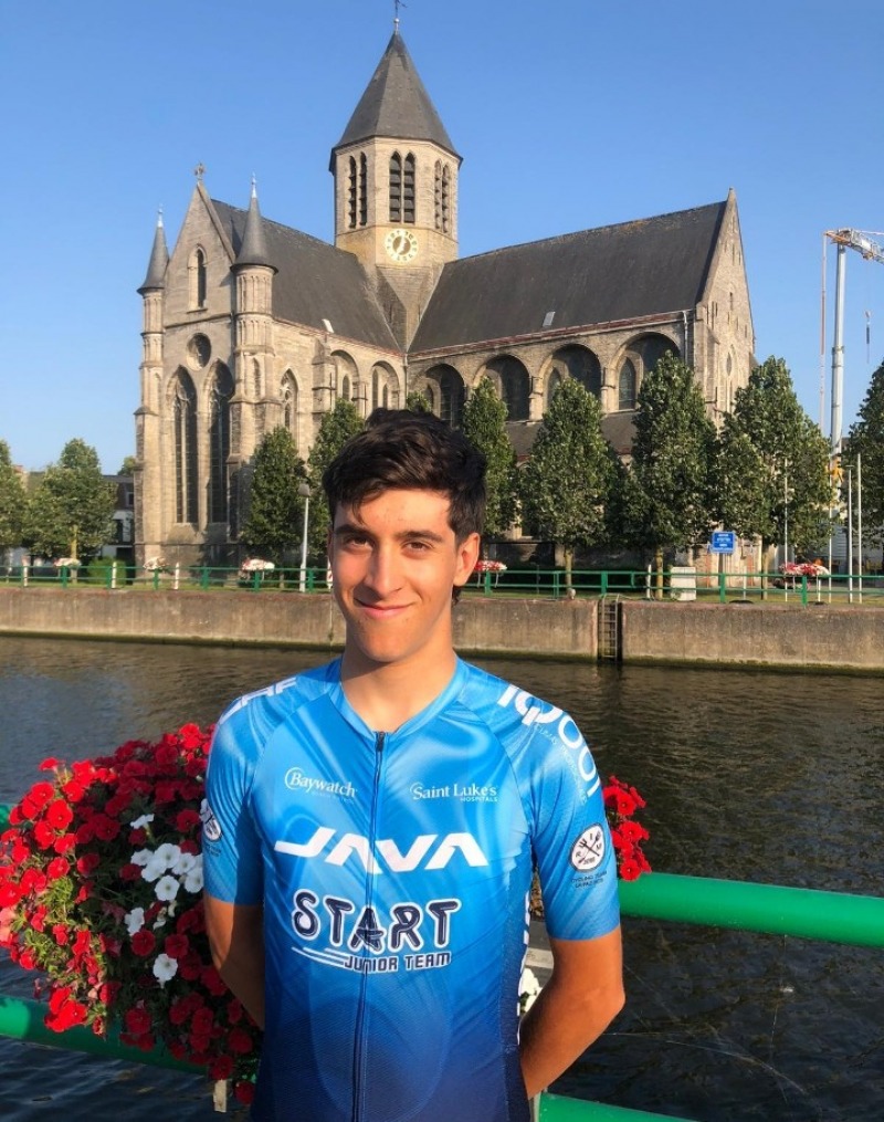 Adri�n Castro inicia otra temporada en Europa